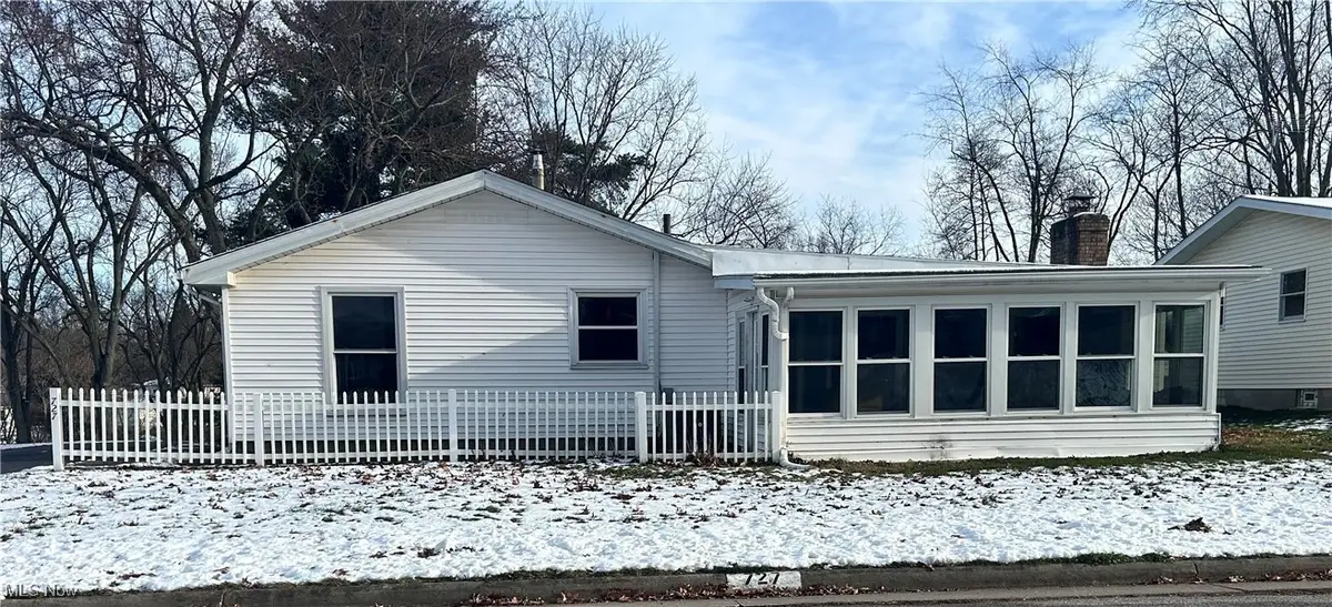 727 Circle Hill Se Road, North Canton, OH 44720 - Image #1