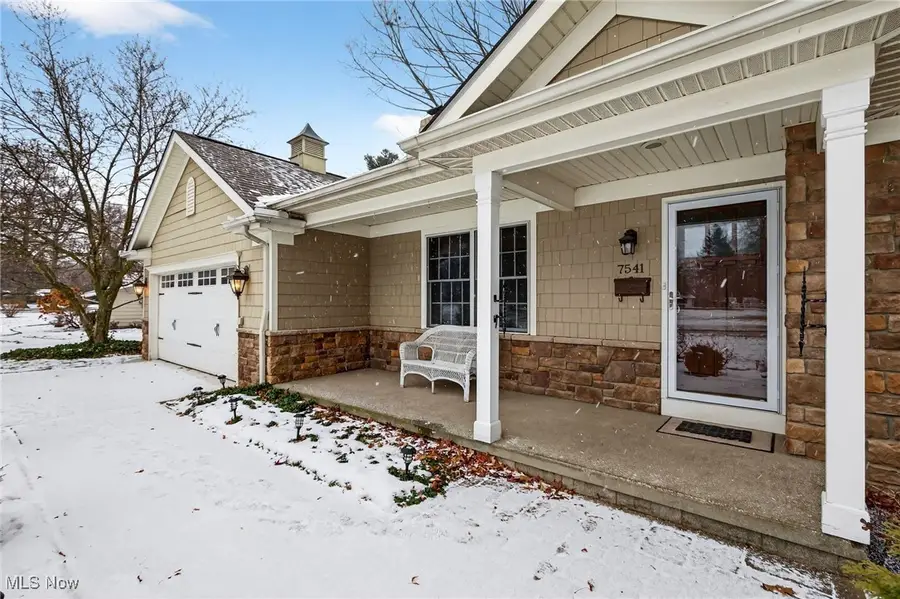 7541 Hollycroft Lane, Mentor, OH 44060 - Image #2