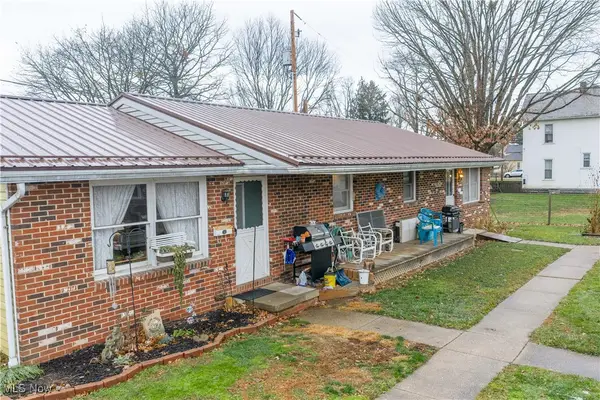 432 - 438 Bank Se Lane, New Philadelphia, OH 44663