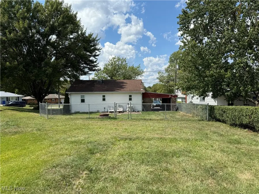 106 N Surry Road, East Liverpool, OH 43920 - Image #3