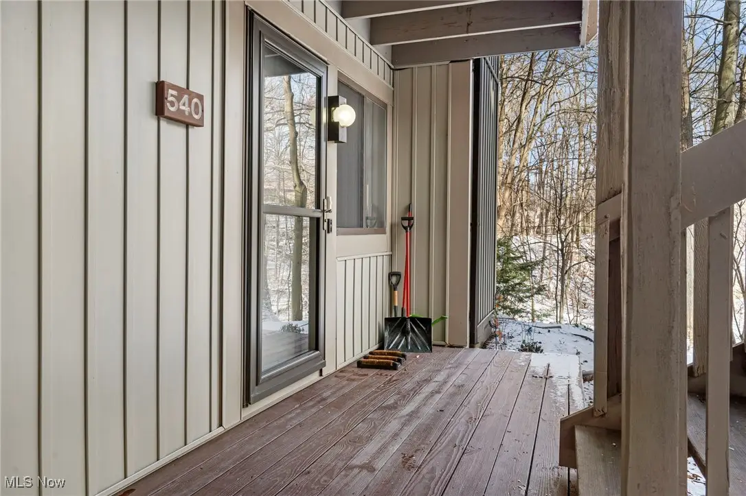 540 Meredith Lane, Cuyahoga Falls, OH 44223 - Image #1