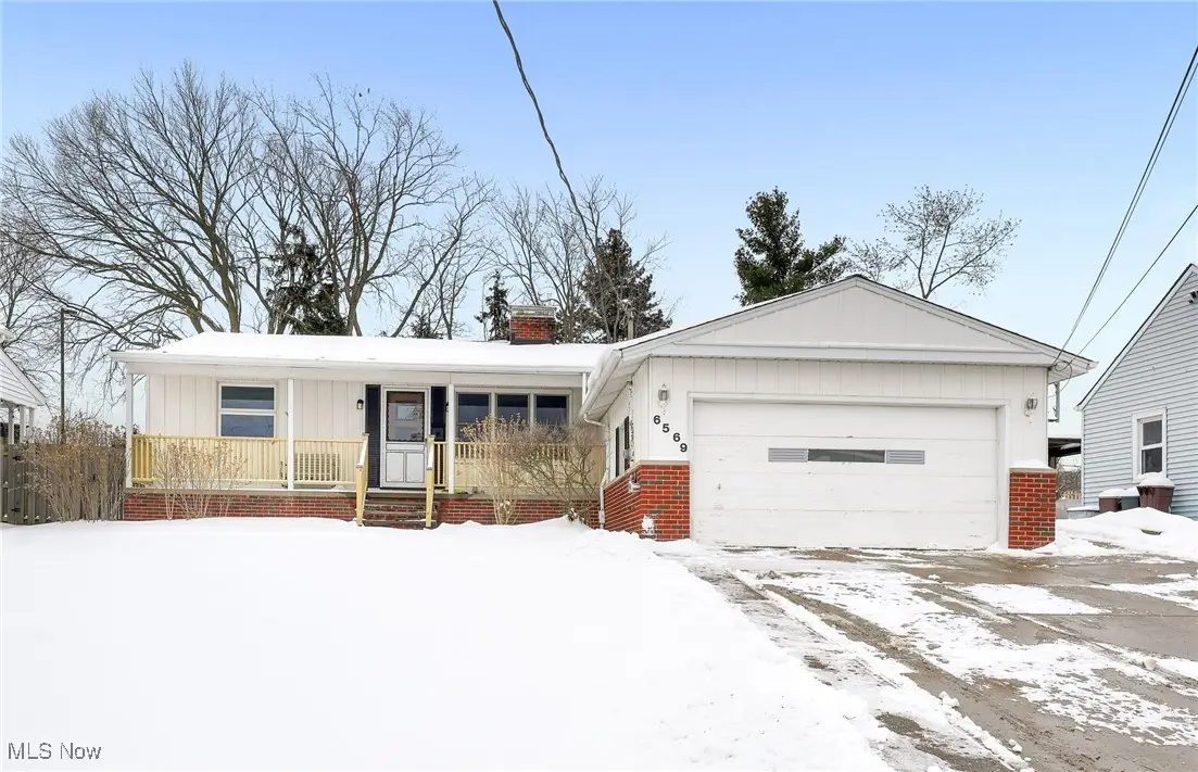 6569 Roycroft Drive, Parma, OH 44129 - Image #1