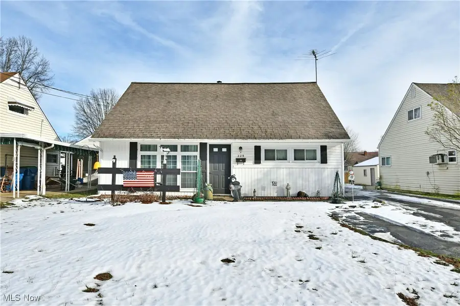 229 Jacobs Road, Hubbard, OH 44425 - Image #2