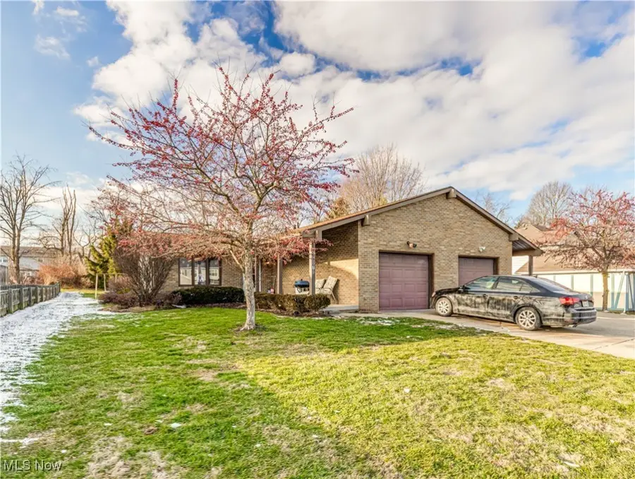 6807 Sun Valley Ne Avenue, Canton, OH 44721 - Image #2