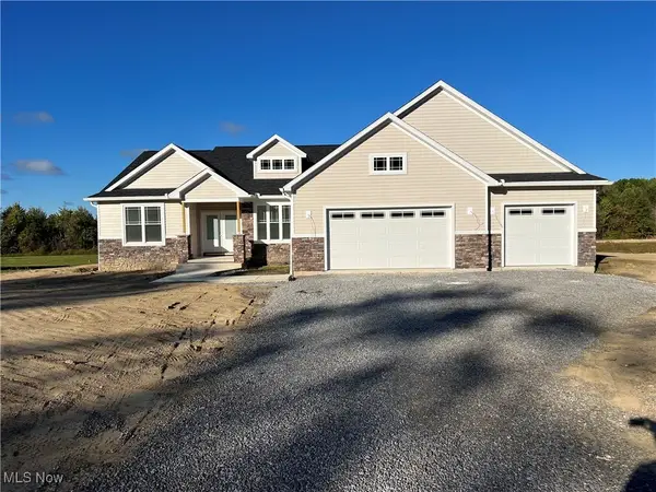 6916 S Raccoon Road, Canfield, OH 44406