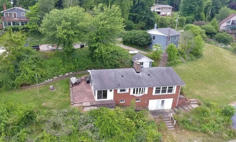 1121 Fiesta Sw Road, Dellroy, OH 44620 - Image #3