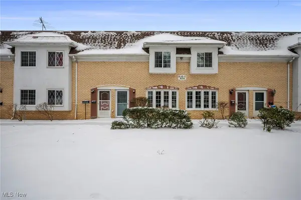 8210 Deepwood Boulevard #7, Mentor, OH 44060