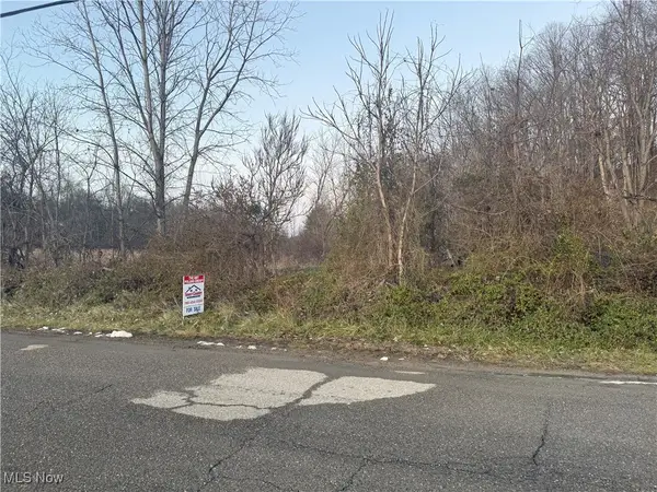 377 Bridge Street, Senecaville, OH 43780