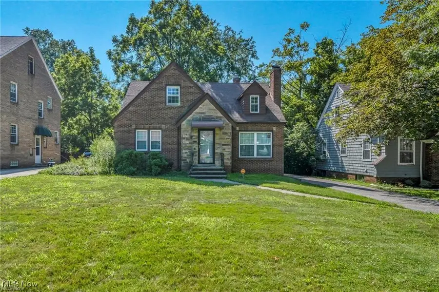 2010 E 221st Street, Euclid, OH 44117 - Image #3