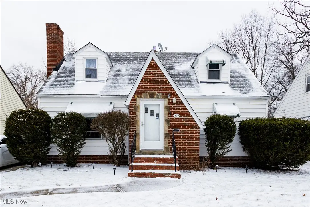 325 E 264th Street, Euclid, OH 44132 - Image #1