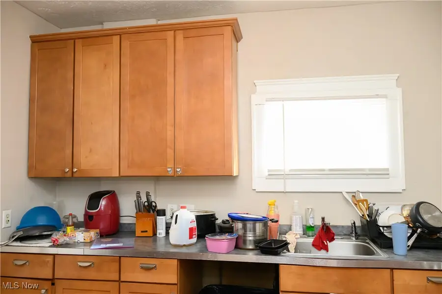 241 8th Street, Elyria, OH 44035 - Image #2