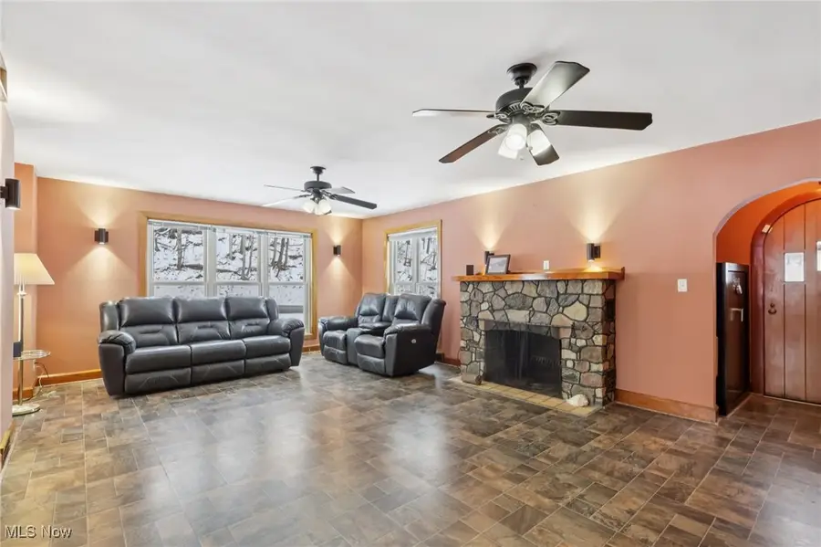 15369 Old Lincoln Highway, East Liverpool, OH 43920 - Image #2