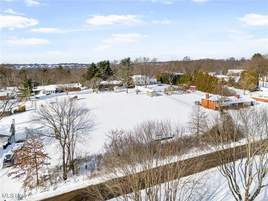 E Wadora Nw Circle, North Canton, OH 44720 - Image #2