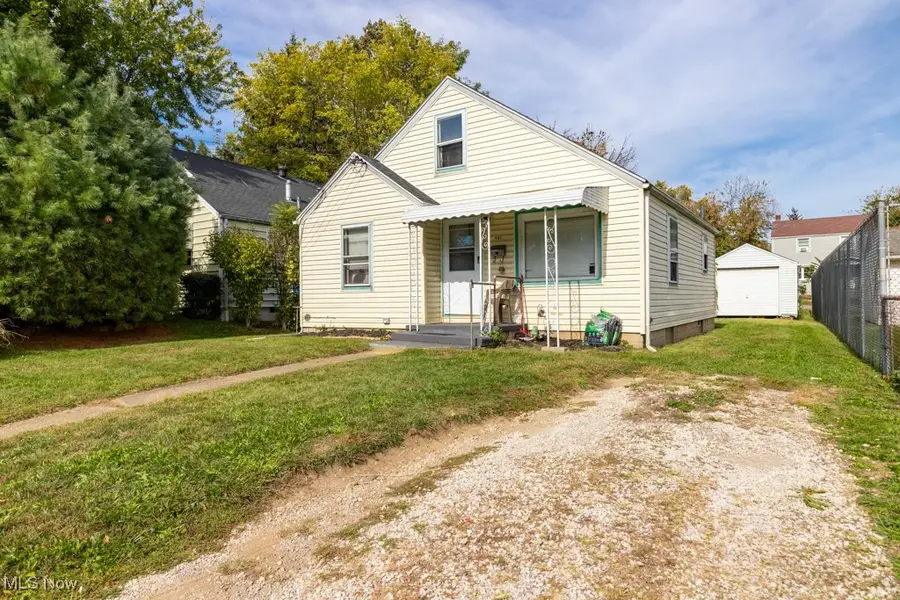 601 Melrose Ne Place, Canton, OH 44714 - Image #2
