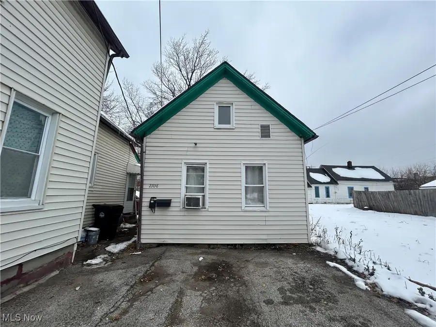 2710 Althen Avenue, Cleveland, OH 44109 - Image #2