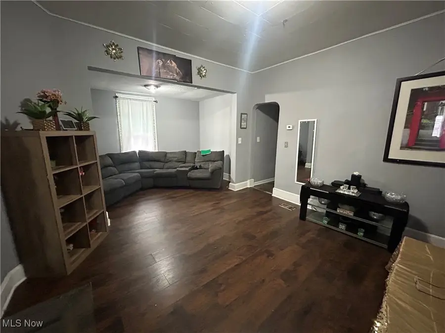 2710 Althen Avenue, Cleveland, OH 44109 - Image #3
