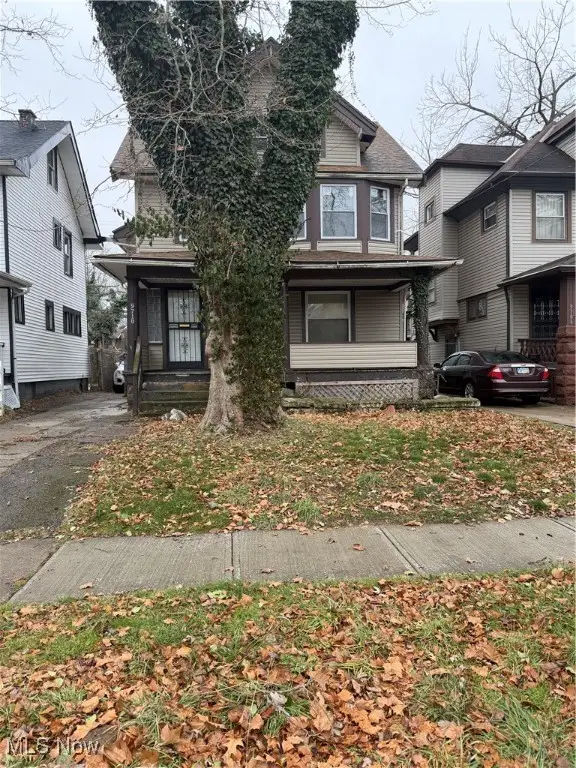 9710 Parmelee Avenue, Cleveland, OH 44108