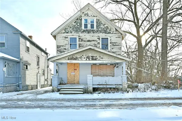 628 St Clair Avenue, Warren, OH 44444