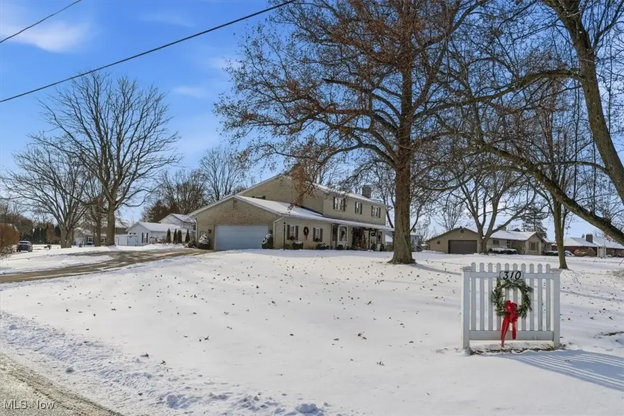 310 Tonawanda Sw Trail, Hartville, OH 44632 - Image #2