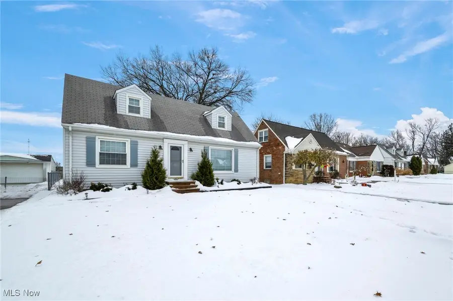 5951 Mayland Avenue, Mayfield Heights, OH 44124 - Image #2