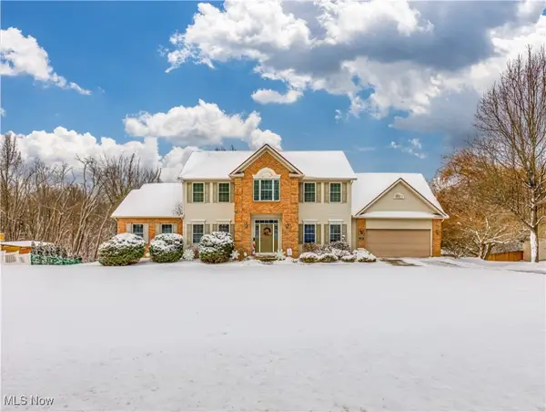 519 Chart Road, Cuyahoga Falls, OH 44223