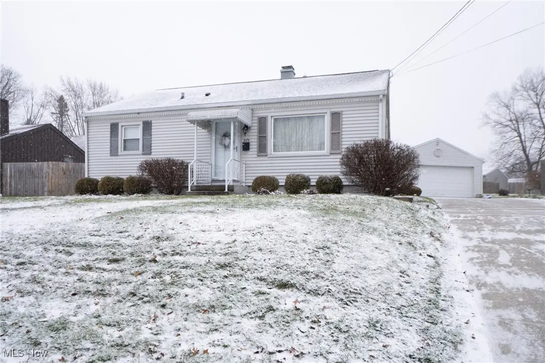 274 E State Street, Barberton, OH 44203 - #1