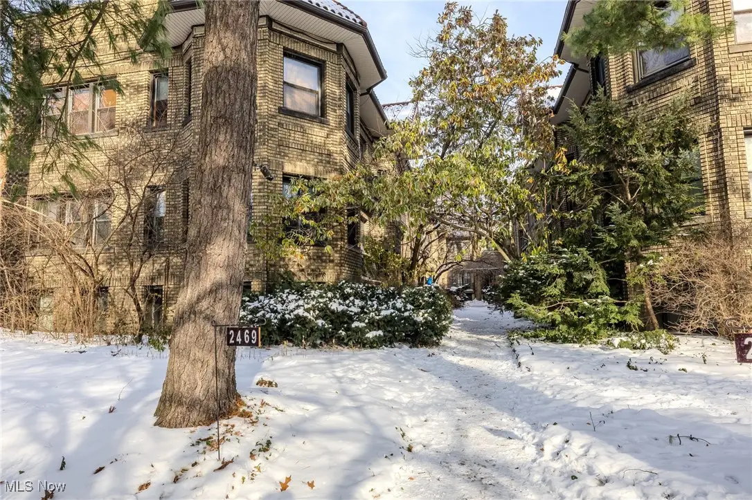2469 Overlook Road #11, Cleveland Heights, OH 44106 - Image #1