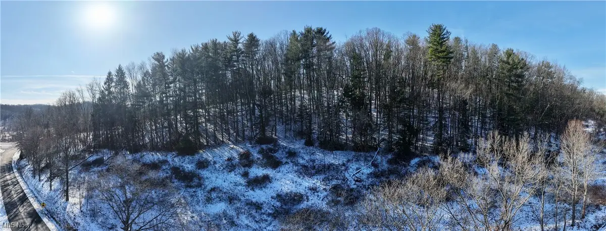 Indian Hill Se Road, Uhrichsville, OH 44683 - Image #1