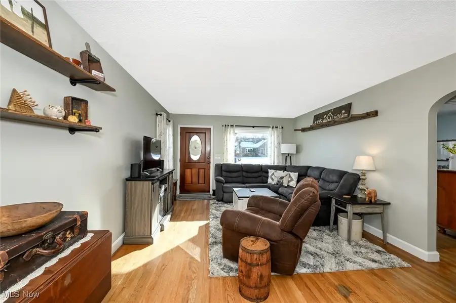 2941 Ravenna Avenue, Louisville, OH 44641 - Image #3