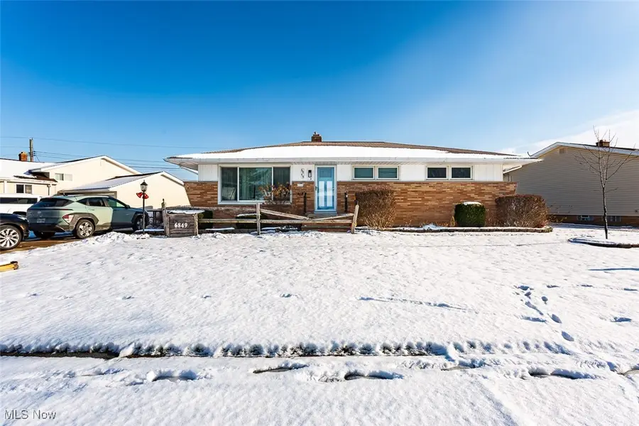 6849 Lantern Lane, Parma Heights, OH 44130 - Image #2