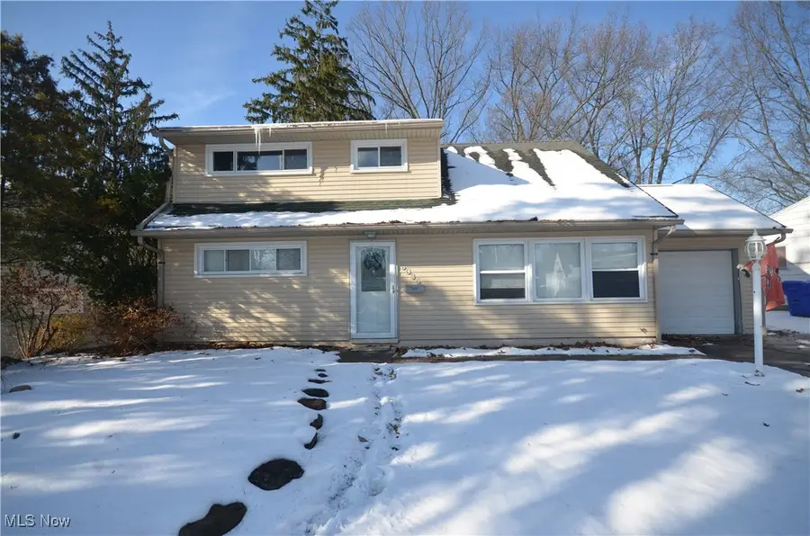 3095 Prior Drive, Cuyahoga Falls, OH 44223 - Image #2