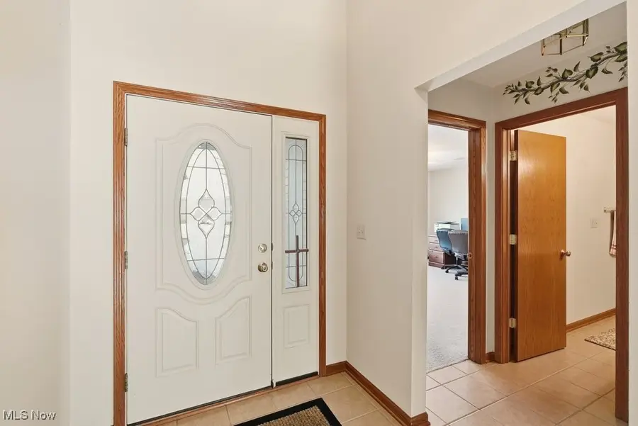 3605 Elmhurst Circle, Uniontown, OH 44685 - Image #3