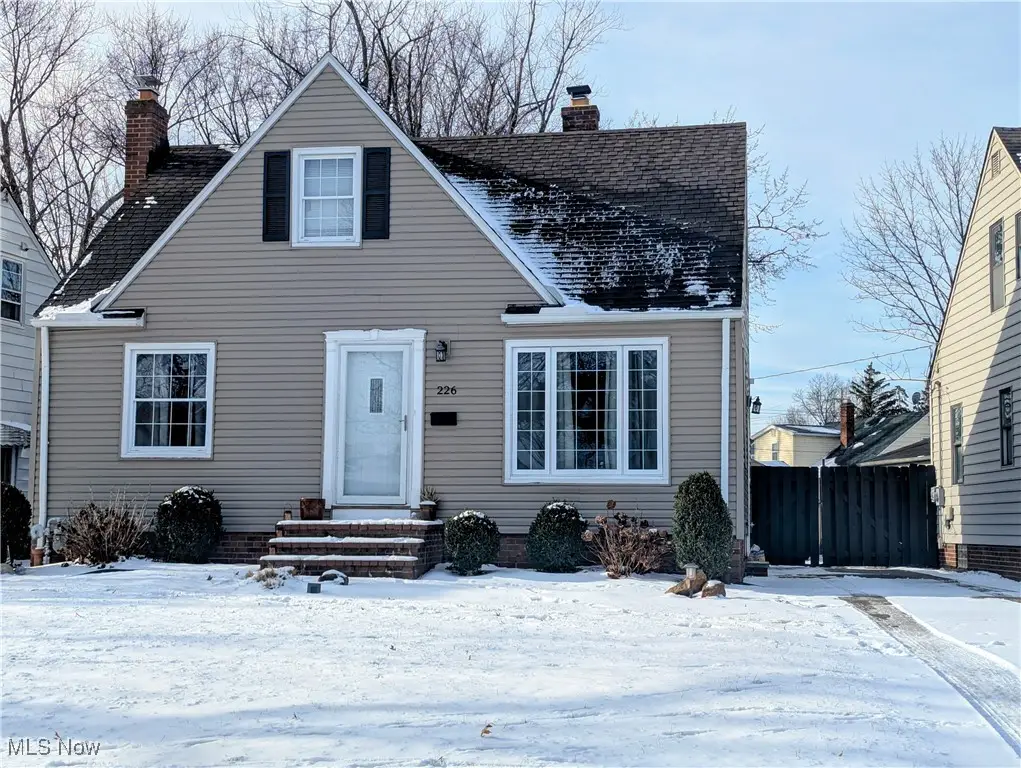 226 E 286th Street, Willowick, OH 44095 - Image #1
