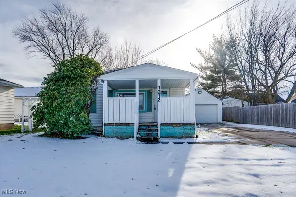 1212 Benton Street, Barberton, OH 44203