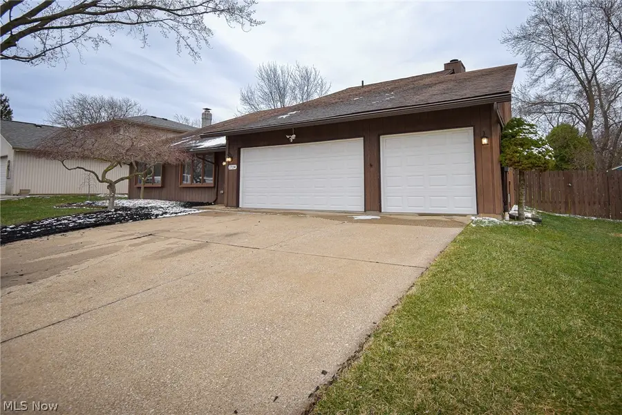 17134 Rabbit Run Drive, Strongsville, OH 44136 - #3