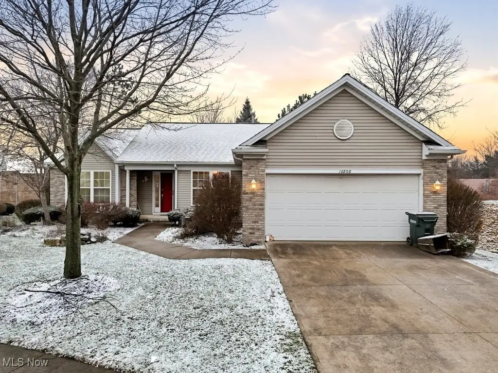 16808 Newport Lane, Middleburg Heights, OH 44130 - Image #1