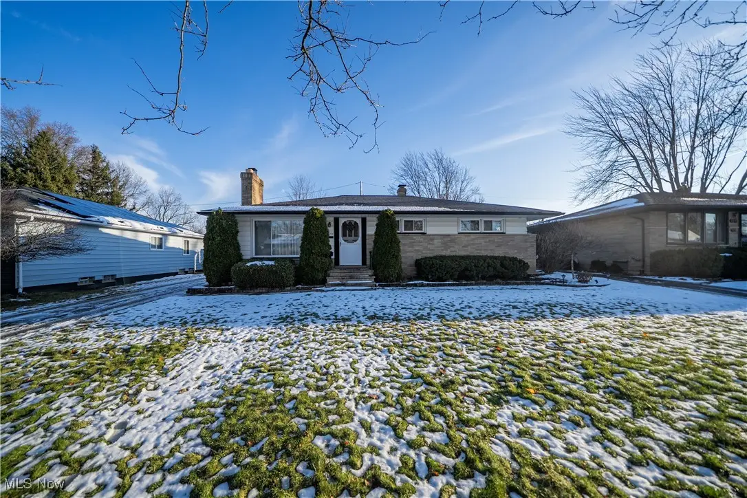 6691 Crenshaw Drive, Parma Heights, OH 44130 - Image #1