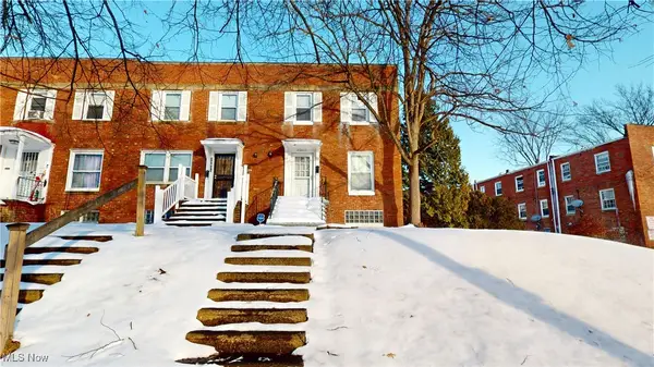 20623 Randolph Parkway, Highland Hills, OH 44122