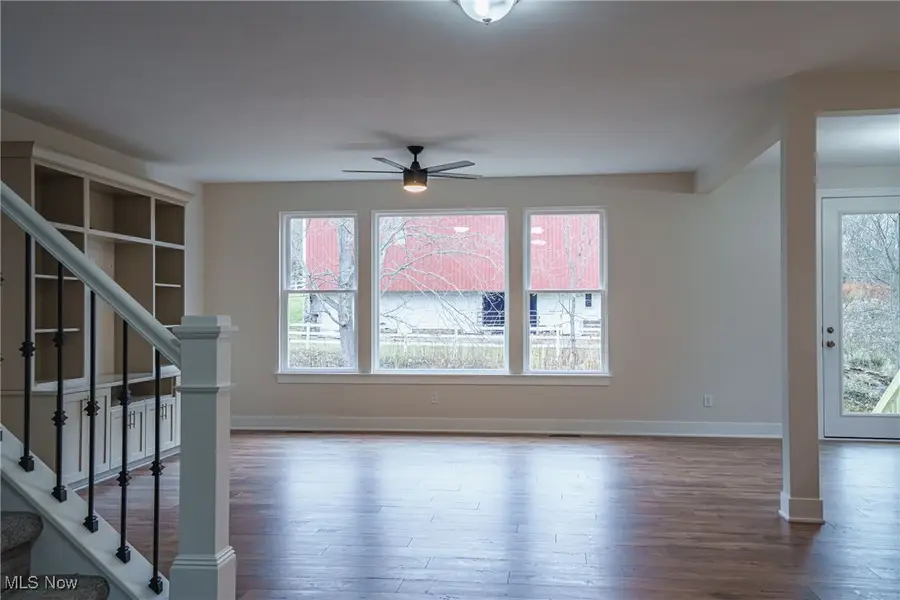 2938 S Hametown Road, Barberton, OH 44203 - Image #2