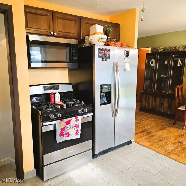 14621 Saint James Avenue, Cleveland, OH 44135 - Image #2