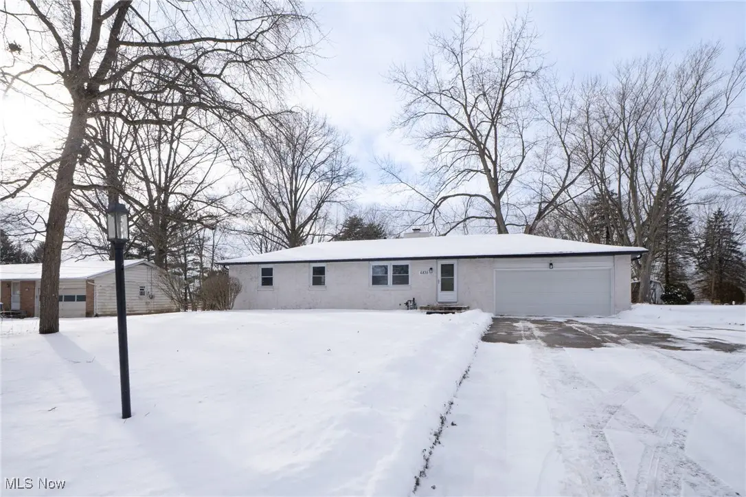 6835 William Tell Nw Avenue, North Canton, OH 44720 - Image #1