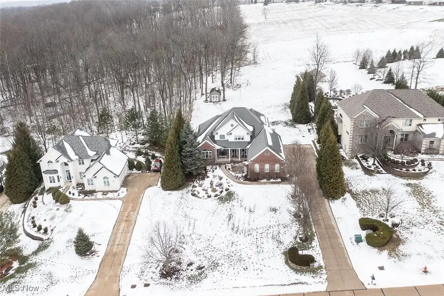 355 Wakefield Run Boulevard, Hinckley, OH 44233 - Image #2