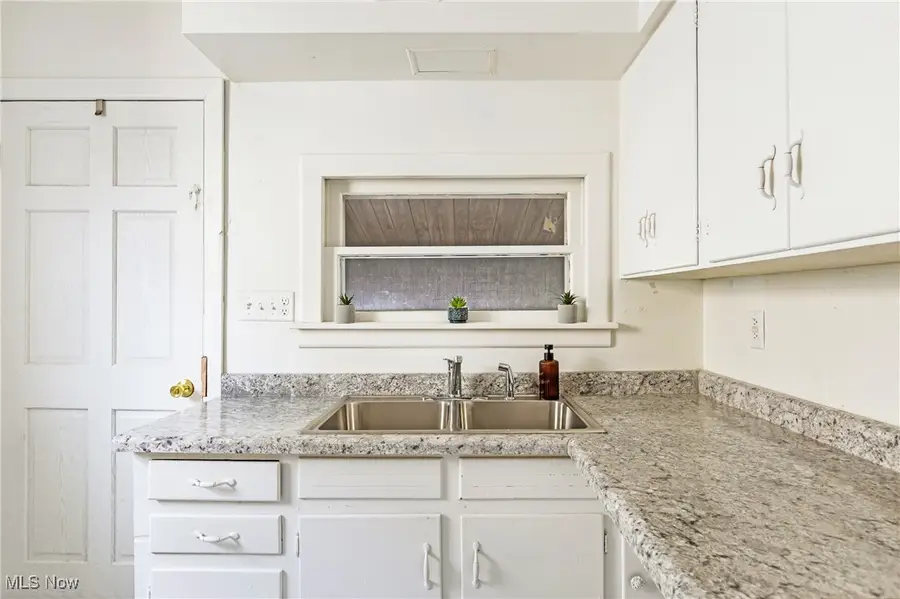 642 Parkman Nw Road, Warren, OH 44485 - Image #3