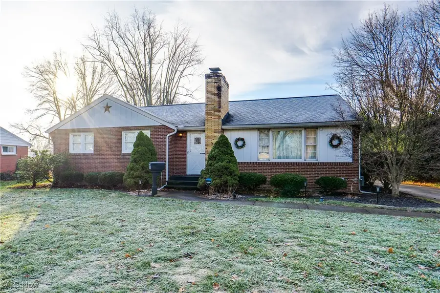 4344 Crestwood Nw Street, Canton, OH 44708 - Image #2