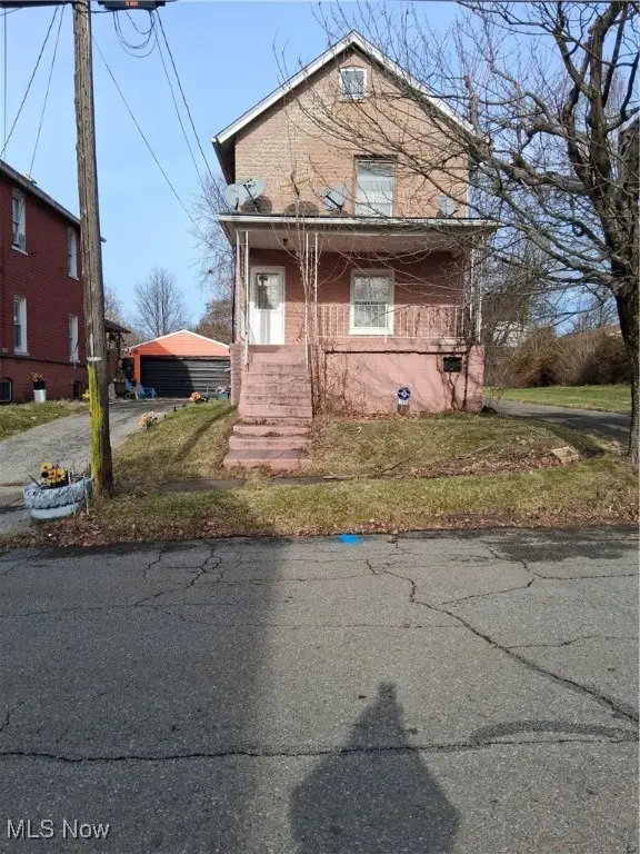 160 Gordon Avenue, Campbell, OH 44405 - Image #2