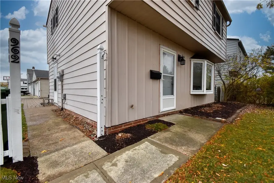 962 E 348th Street, Eastlake, OH 44095 - Image #3