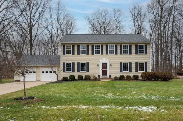 9693 Martinique Drive, Concord, OH 44060