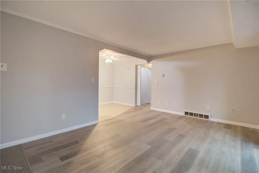 16445 Heather Lane #F 101, Middleburg Heights, OH 44130 - Image #3