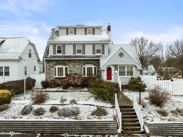 3521 Lindberg Way, Weirton, WV 26062