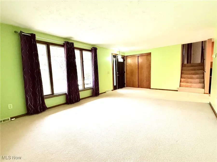 2344 52nd Ne Street, Canton, OH 44705 - Image #2